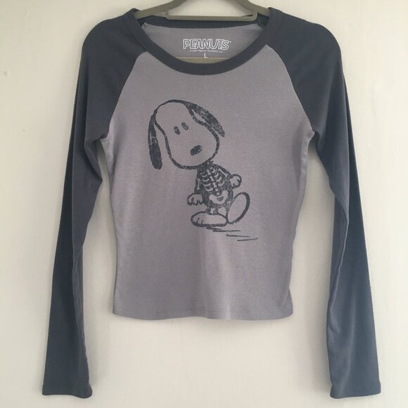 Peanuts Snoopy Skeleton Halloween Fitted Raglan Sleeves Grunge T-Shirt Size L - Picture 1 of 4